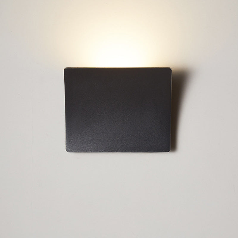 Minimalistische LED-Wandleuchte fürs Schlafzimmer – Schlicht, Modern und Funktional