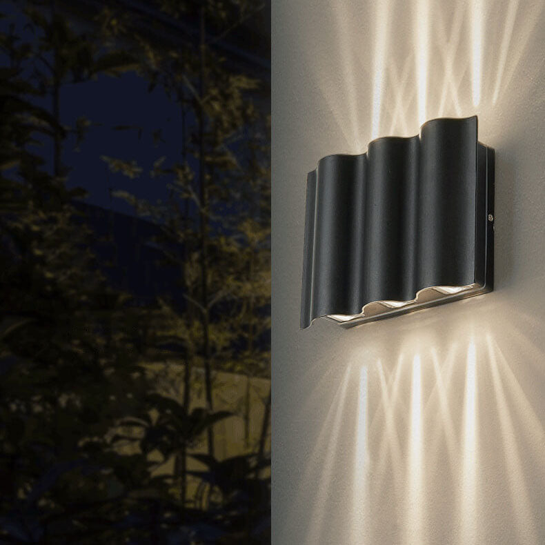 Moderne minimalistische Wandleuchte aus Aluminium und Acryl – LED – (2/4/6 Lichtquellen)