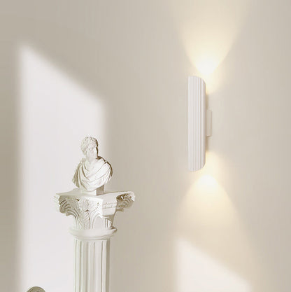 Skandinavische Wandleuchte – Weiß/Schwarz – LED 6W 600lm