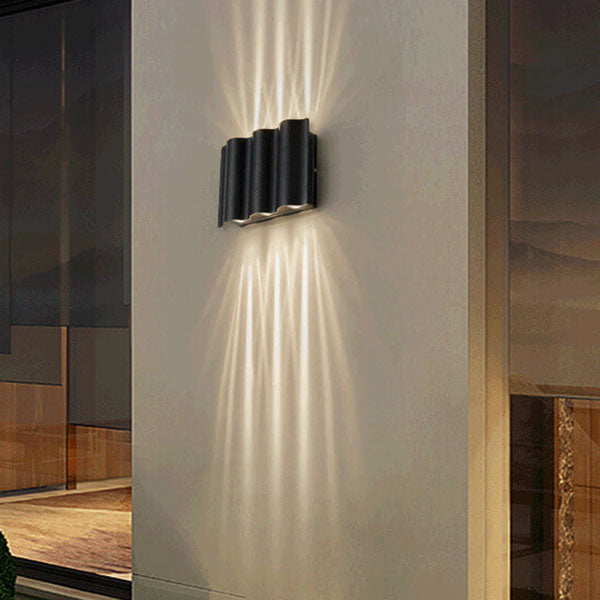 Moderne minimalistische Wandleuchte aus Aluminium und Acryl – LED – (2/4/6 Lichtquellen)