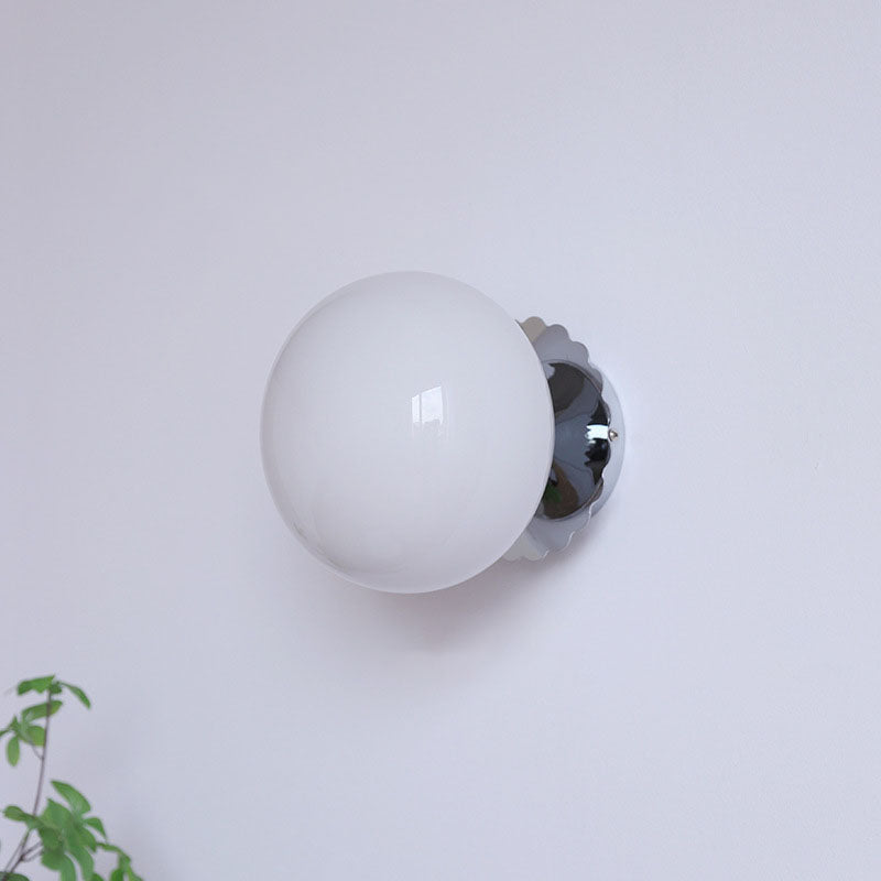 Moderne Wandlampe aus Glas und Eisen – erhältlich in Rosa, Beige und Weiß