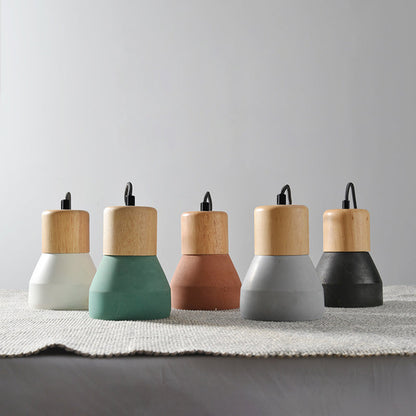 Moderne Hängeleuchte aus Zement und Holz im Industrial-Design