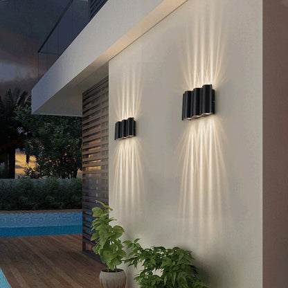 Moderne minimalistische Wandleuchte aus Aluminium und Acryl – LED – (2/4/6 Lichtquellen)