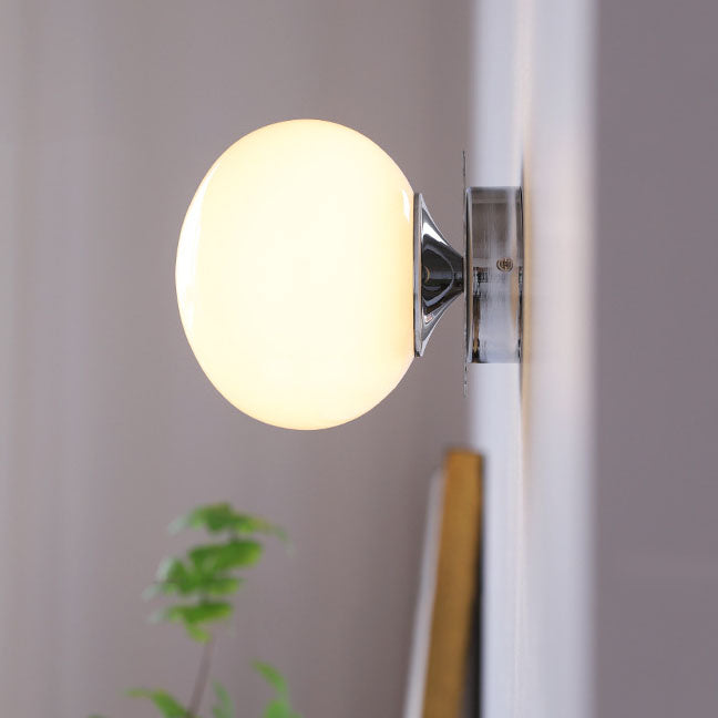 Moderne Wandlampe aus Glas und Eisen – erhältlich in Rosa, Beige und Weiß