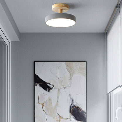 Skandinavische Deckenlampe mit Holzsockel – Dezentes Pastell-Design
