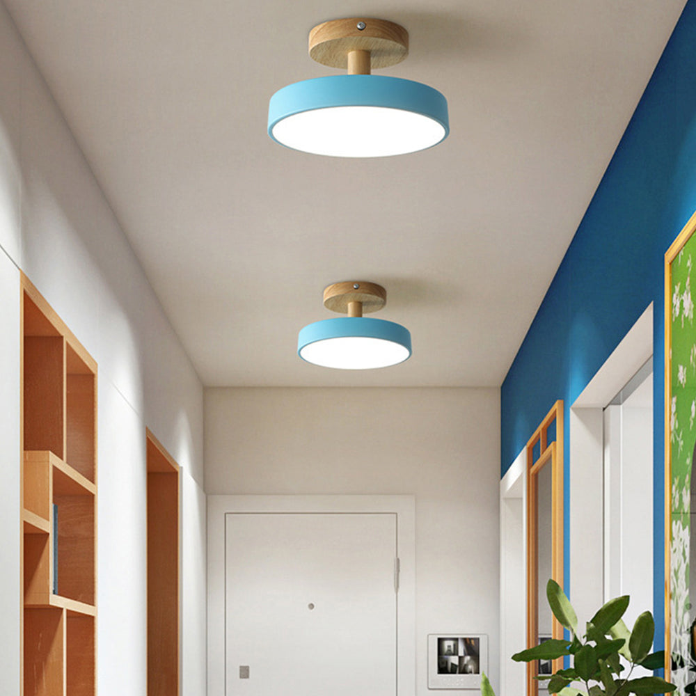 Skandinavische Deckenlampe mit Holzsockel – Dezentes Pastell-Design