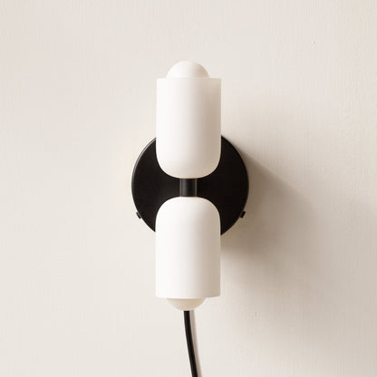 Döle – Moderne Wandlampe mit doppeltem Glasschirm (E14, für Innenräume)