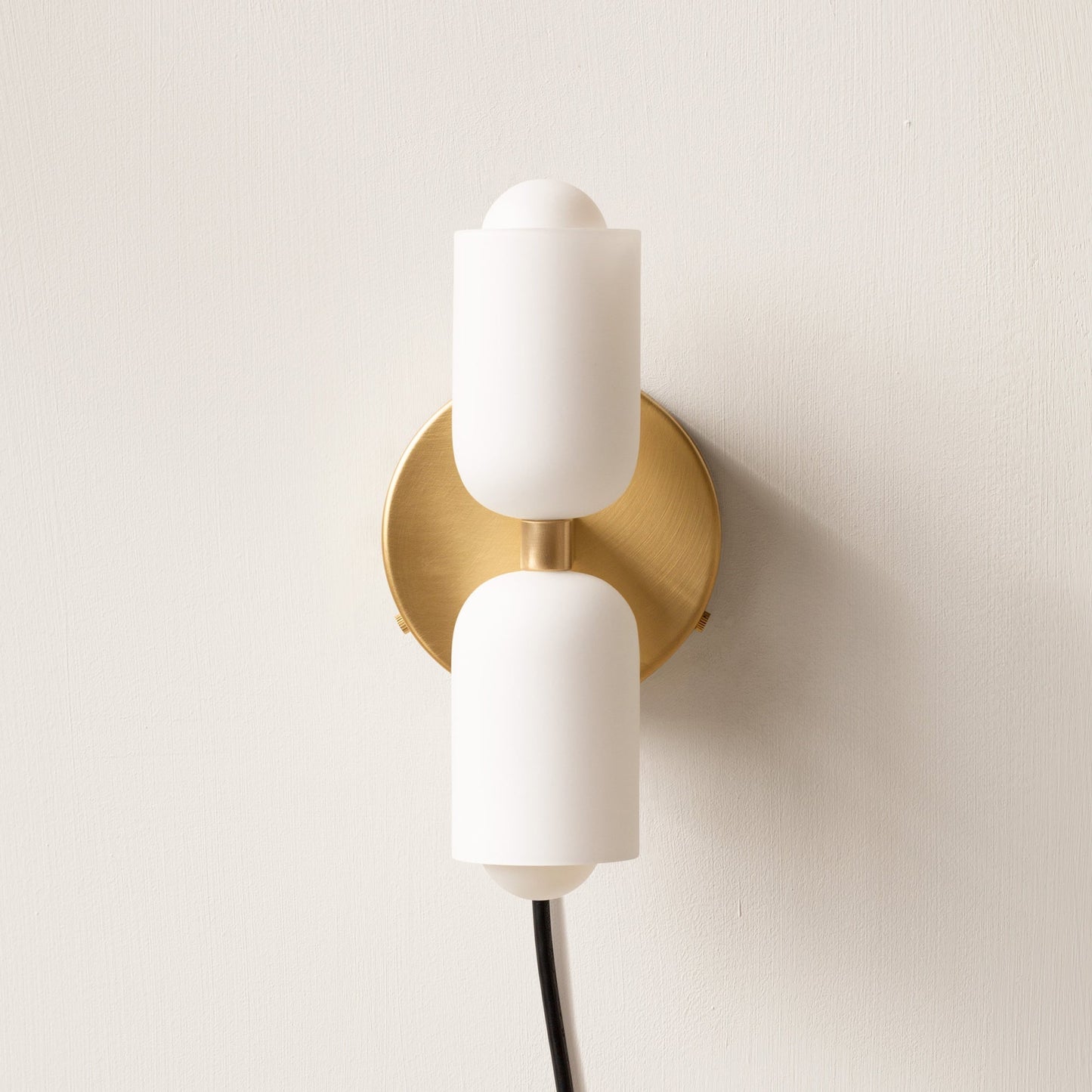 Döle – Moderne Wandlampe mit doppeltem Glasschirm (E14, für Innenräume)