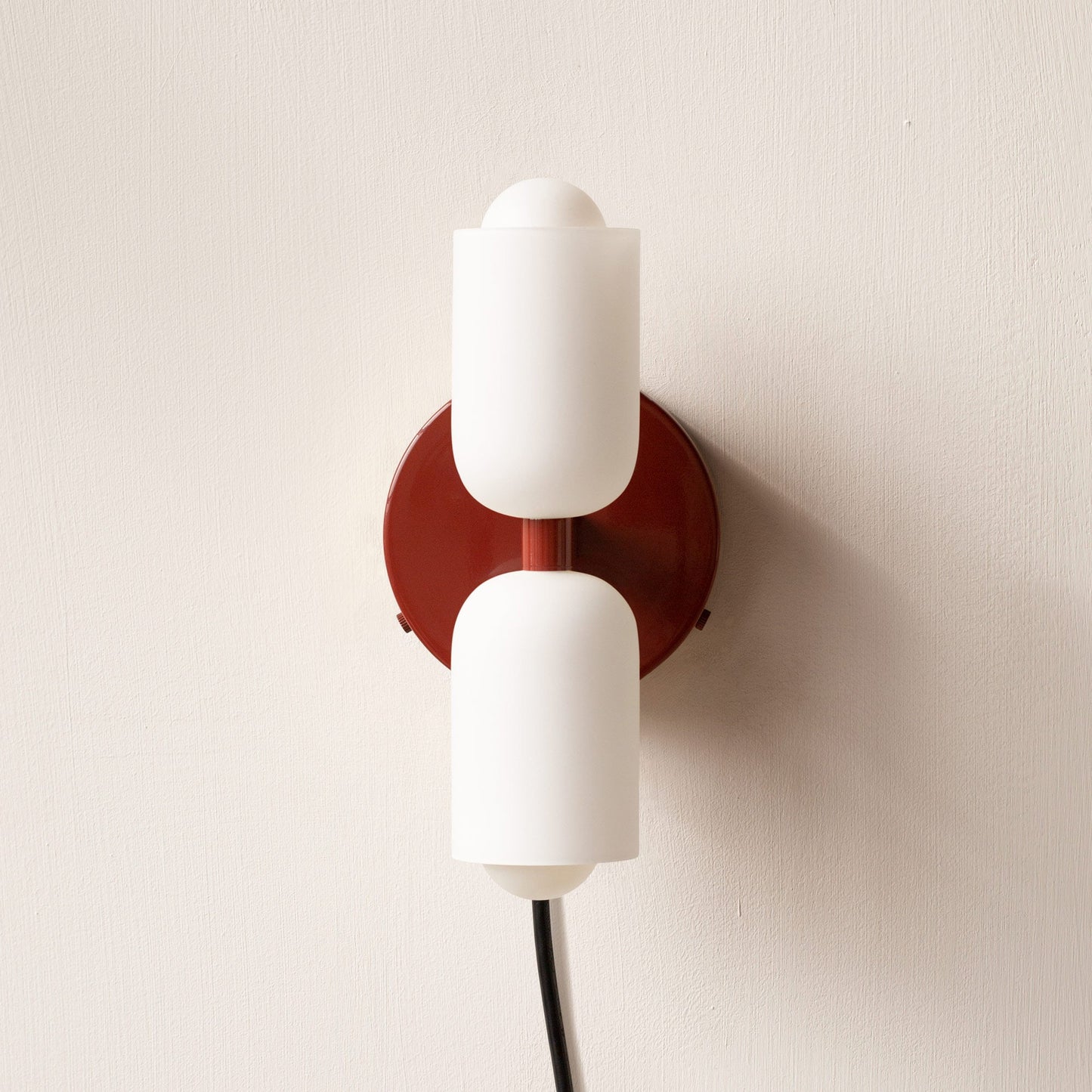 Döle – Moderne Wandlampe mit doppeltem Glasschirm (E14, für Innenräume)