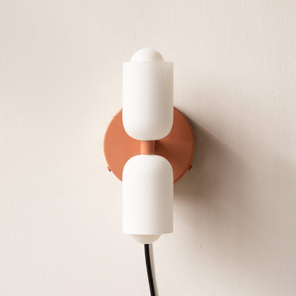 Döle – Moderne Wandlampe mit doppeltem Glasschirm (E14, für Innenräume)