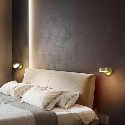 Skära – Minimalistische Wandleuchte mit integrierter LED und goldenem Finish