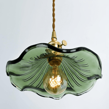 Elegante Glas-Hängelampe in Hibiskusblüten-Form mit stilvollem Design
