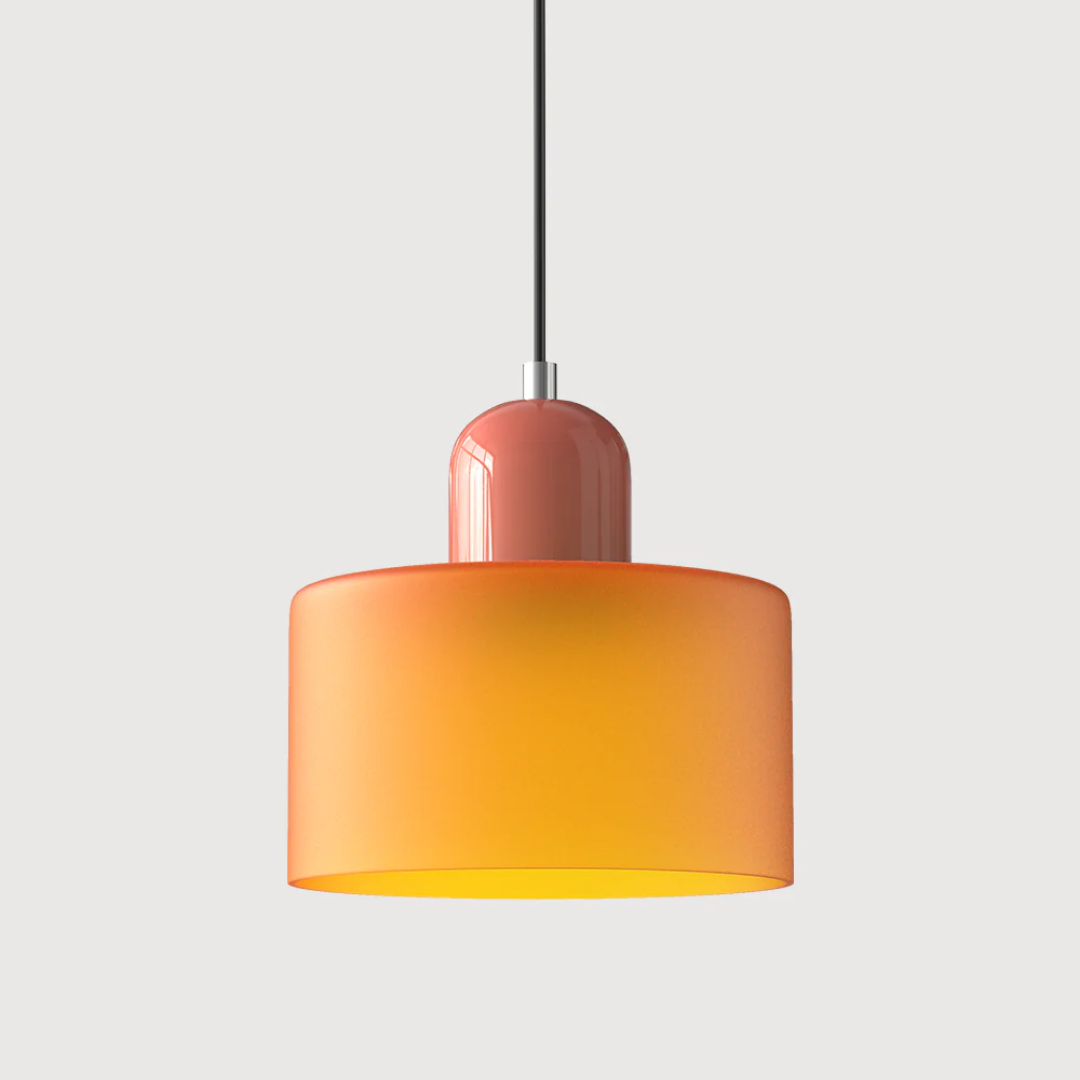 Stilvolle Retro-Hängelampe mit orangefarbenem Glasschirm und grüner Krone
