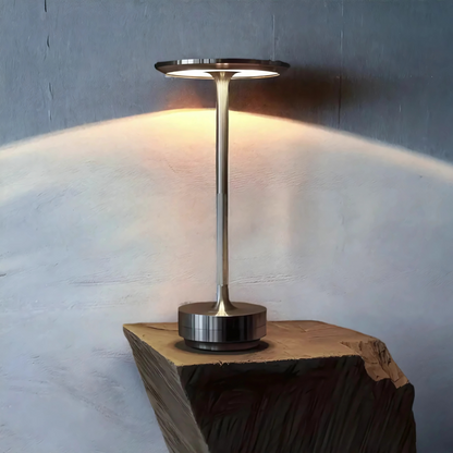 Elegante kabellose Tischlampe mit Touch-Steuerung und drei Lichtmodi