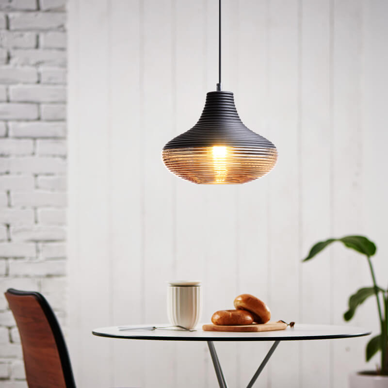 Moderne Glas-Pendelleuchte in Transparent oder Schwarz