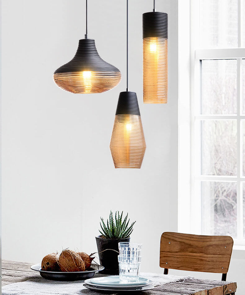 Moderne Glas-Pendelleuchte in Transparent oder Schwarz