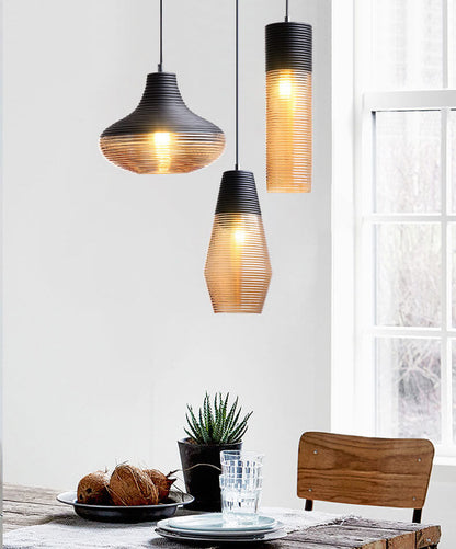 Moderne Glas-Pendelleuchte in Transparent oder Schwarz