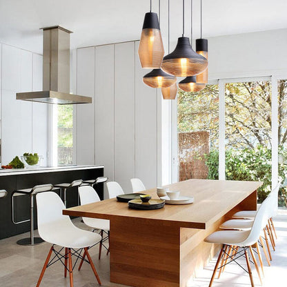 Moderne Glas-Pendelleuchte in Transparent oder Schwarz