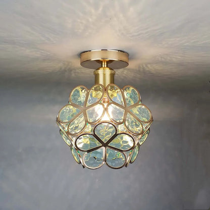 Flora – Auffällige Blumen-Deckenleuchte mit elegantem Design
