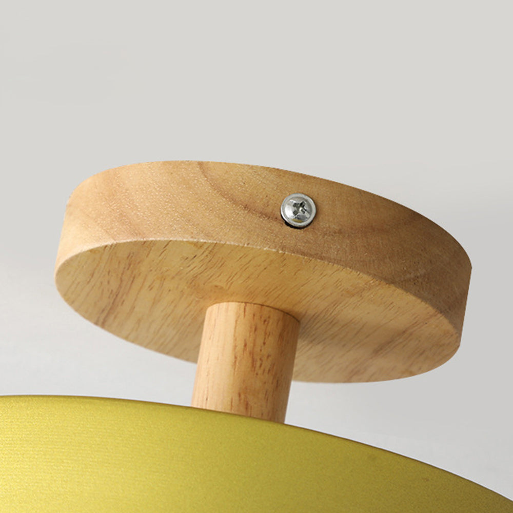 Skandinavische Deckenlampe mit Holzsockel – Dezentes Pastell-Design