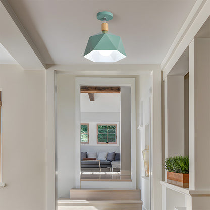 Läila – Skandinavische Deckenleuchte mit geometrischem Design und Holzakzent
