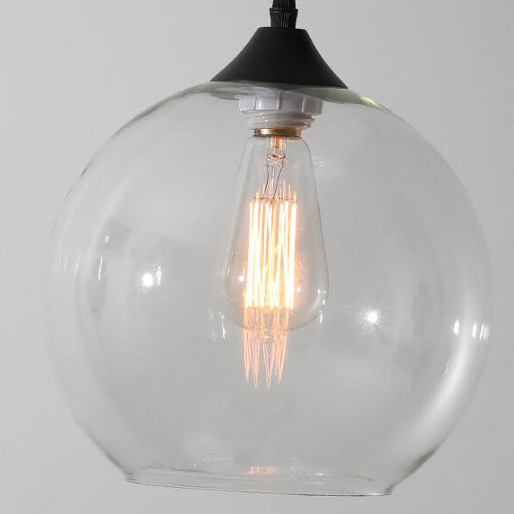Moderne Glas-Pendelleuchte in mehreren Farben mit kugelförmigem Design