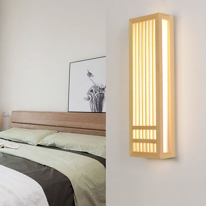 Moderne LED-Wandlampe aus Holz mit Beige- und Acrylakzenten