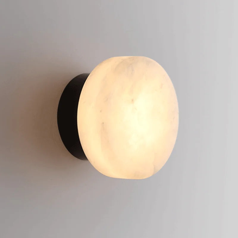 Luxuriöse Marmor-Wandleuchte mit zeitlosem skandinavischem Design