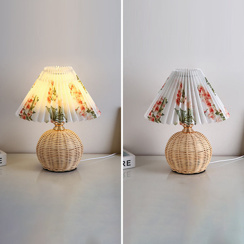 Skandinavische Tischlampe mit Stoffschirm – USB-Anschluss & stufenlose Dimmfunktion für die perfekte Stimmung