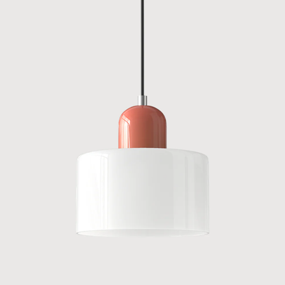 Stilvolle Retro-Hängelampe mit orangefarbenem Glasschirm und grüner Krone