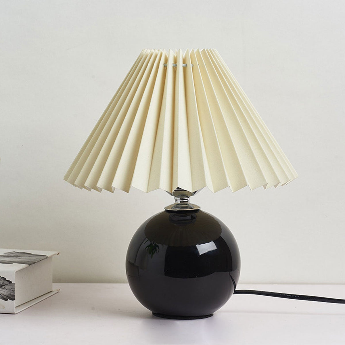 Moderne Keramik-Tischlampe mit Stoffschirm – erhältlich in vielen Farben
