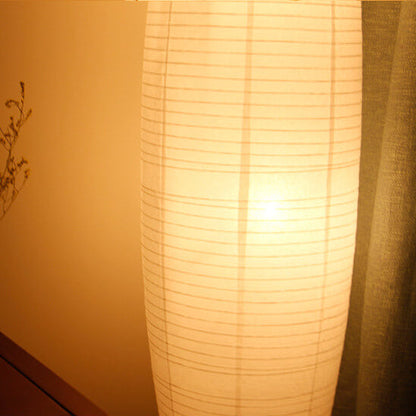 Moderne Japandi-Stehlampe mit Papierschirm