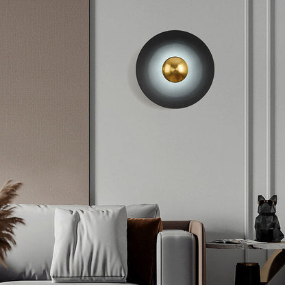 Moderne LED-Wandleuchte mit abstraktem Muster