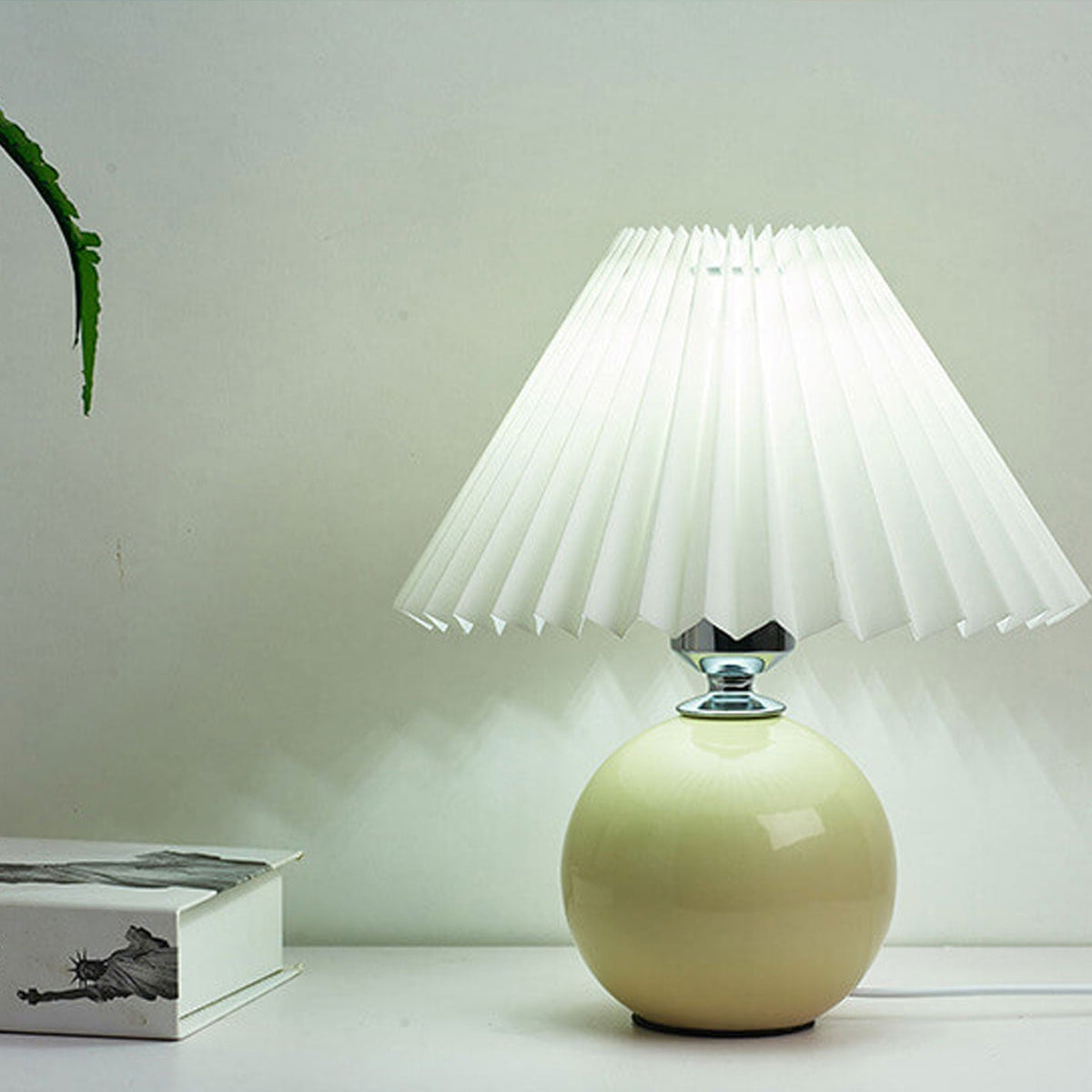 Moderne Keramik-Tischlampe mit Stoffschirm – erhältlich in vielen Farben