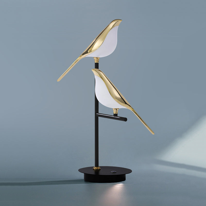 Chiraya – Skulpturale Vogel-Lampe mit LED und einzigartigem Design