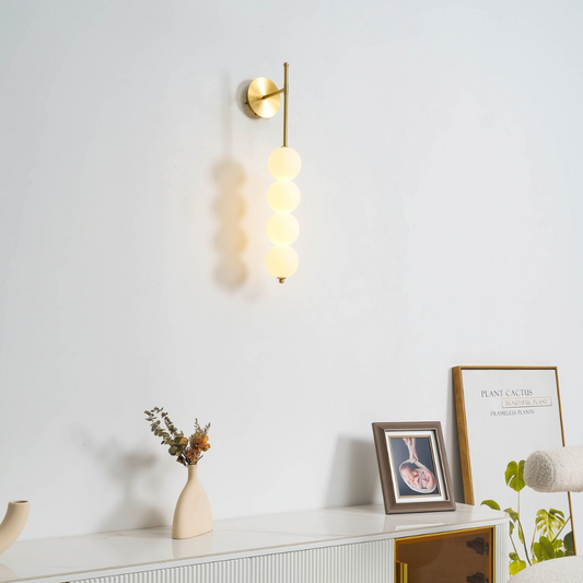 Moderne Japandi-Wandlampe mit warmem LED-Licht