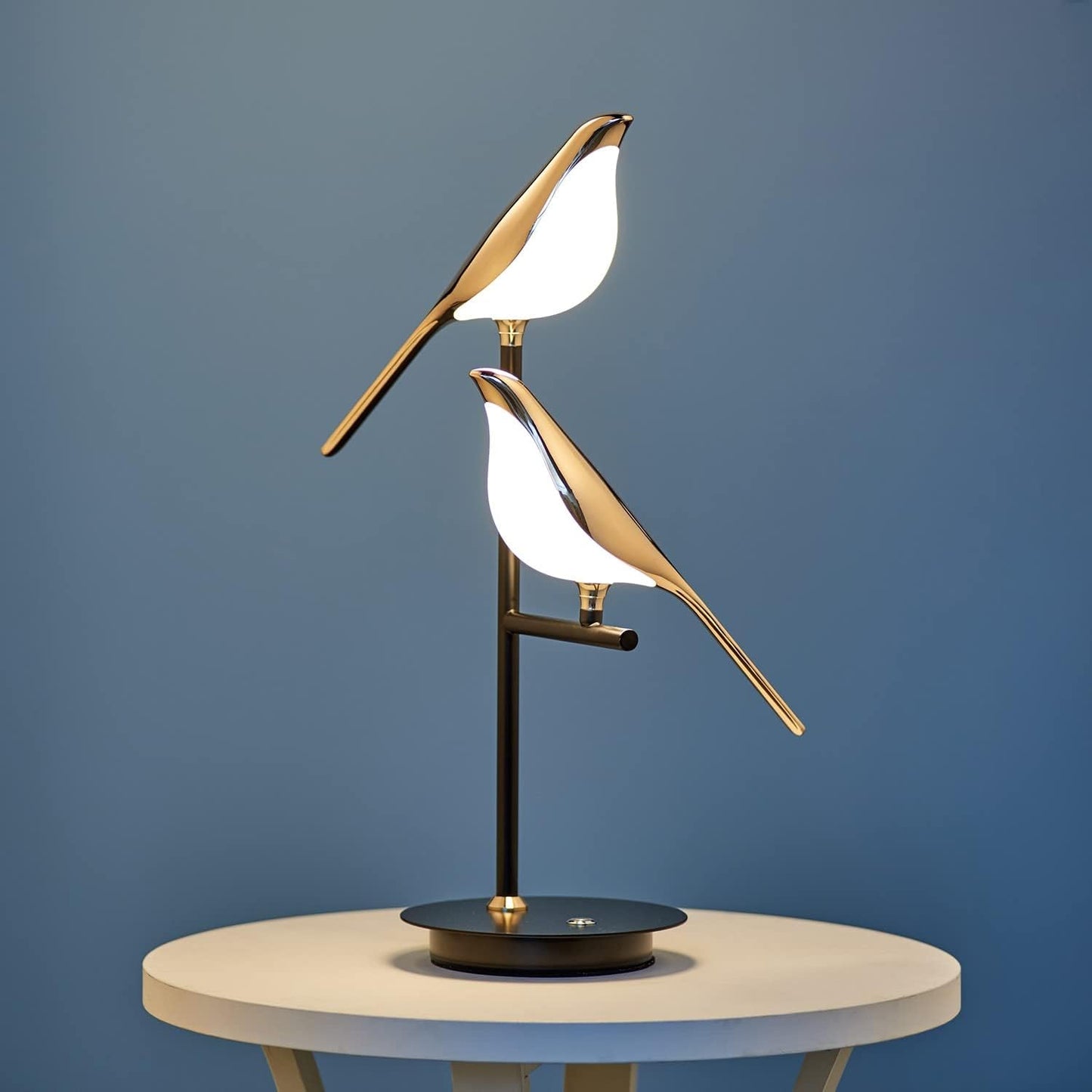 Chiraya – Skulpturale Vogel-Lampe mit LED und einzigartigem Design
