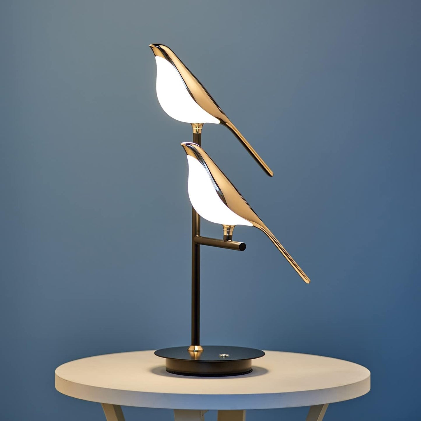 Chiraya – Skulpturale Vogel-Lampe mit LED und einzigartigem Design