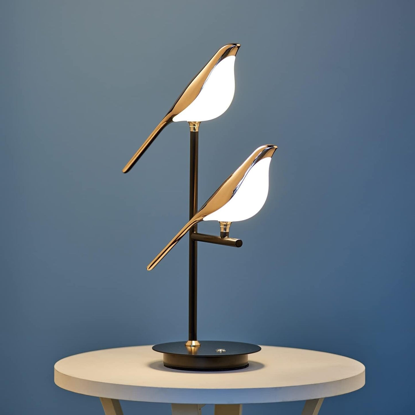 Chiraya – Skulpturale Vogel-Lampe mit LED und einzigartigem Design