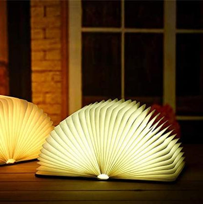 Booky – Elegante LED-Tischlampe im Buchdesign mit eingebautem Akku