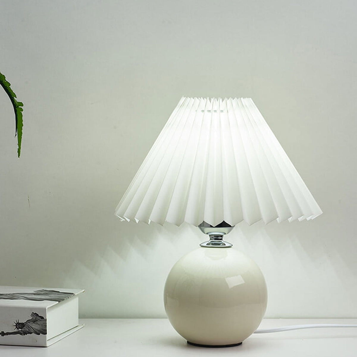 Moderne Keramik-Tischlampe mit Stoffschirm – erhältlich in vielen Farben
