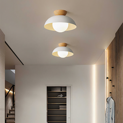 Moderne minimalistische Halbeinbau-Deckenleuchte