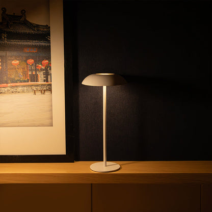 Ironia – Aufladbare Tischlampe aus Eisen mit Touch-Steuerung