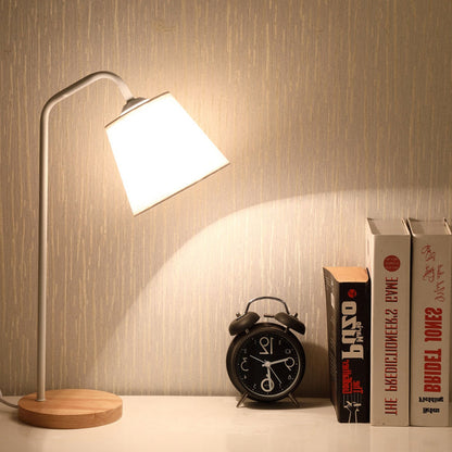 Moderne Tischleuchte aus Leinen, Metall und Holz – integrierte LED mit USB/Stecker