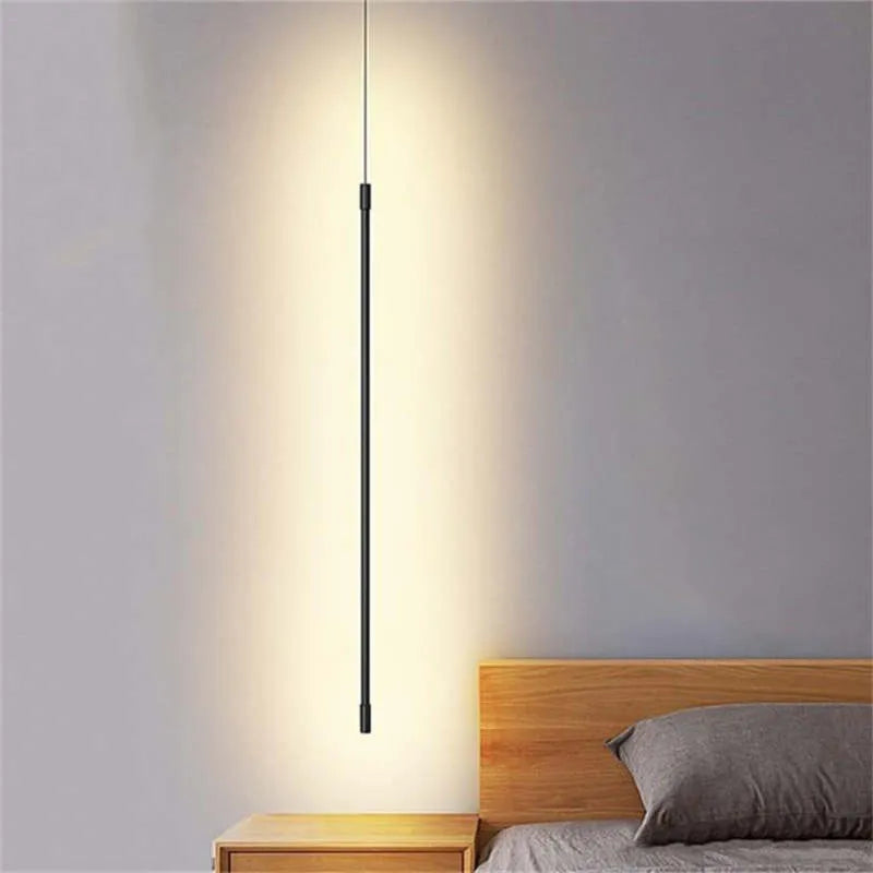 Minimalistische schwarze lineare Hängelampe mit modernem Metalldesign und LED-Beleuchtung