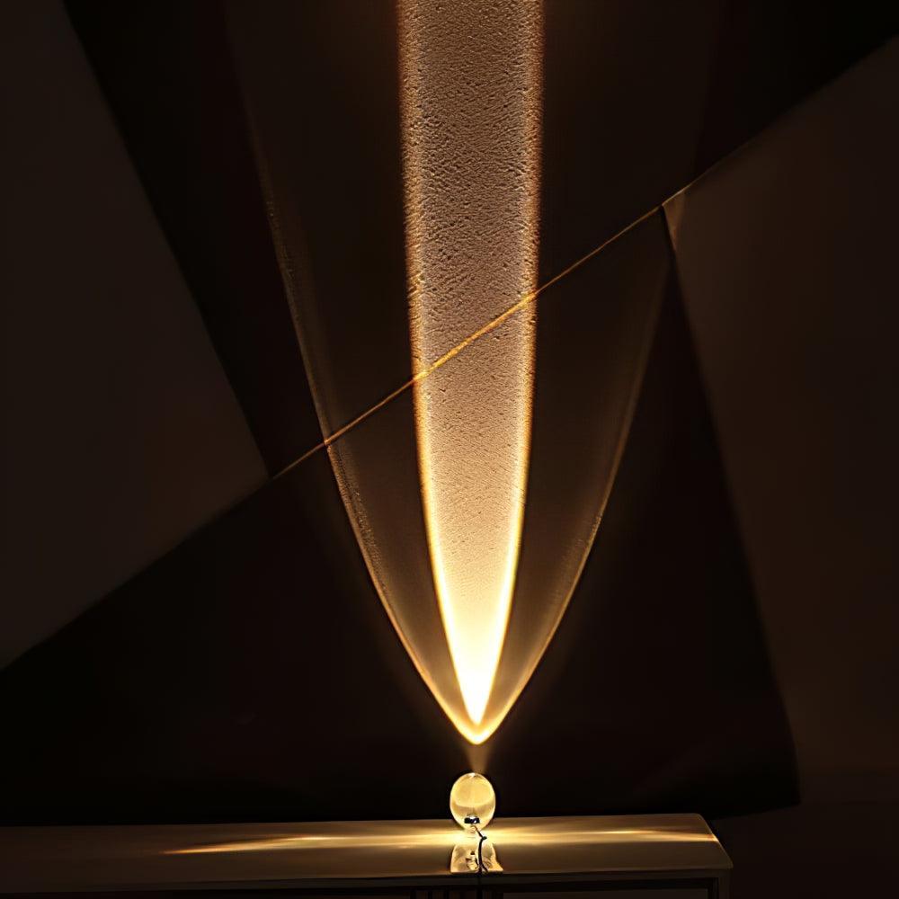 Elegante Tischlampe mit Kristalllinse – stimmungsvolles Licht und vielfältige LED-Modi
