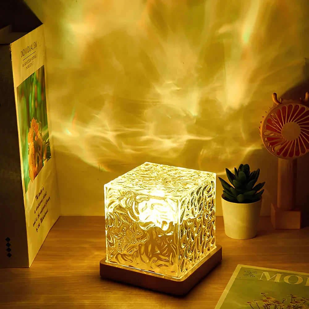 Cubo – Würfellampe mit prismatischem Licht