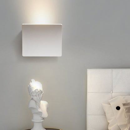 Minimalistische LED-Wandleuchte fürs Schlafzimmer – Schlicht, Modern und Funktional