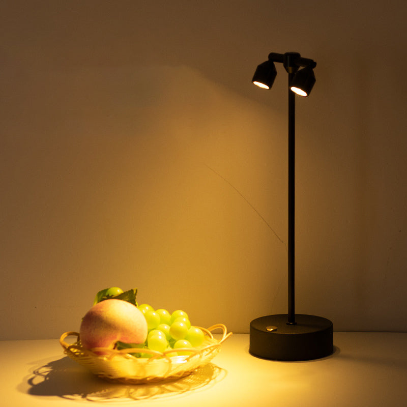Stilvolle minimalistische LED-Tischlampe aus Eisen – erhältlich mit 1, 2 oder 4 Lichtpunkten