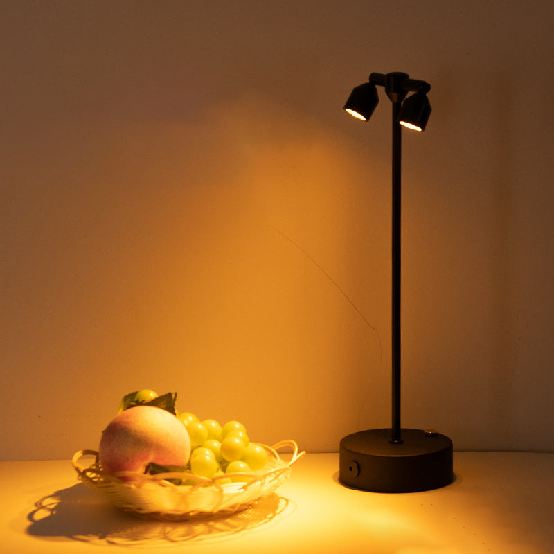Stilvolle minimalistische LED-Tischlampe aus Eisen – erhältlich mit 1, 2 oder 4 Lichtpunkten